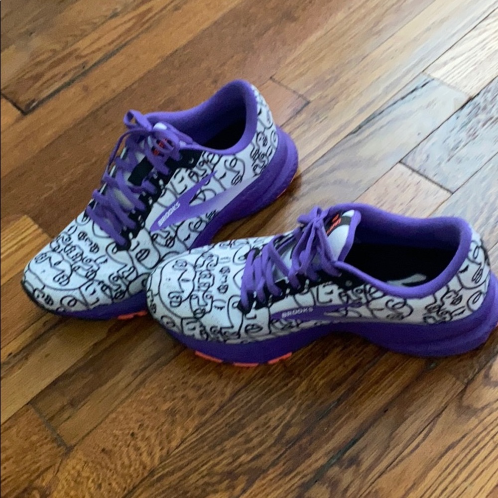 New brooks tennis shoes